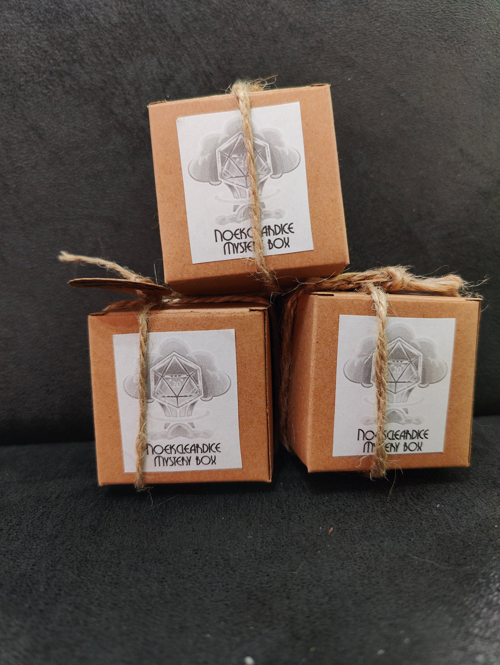 Single D20 mystery box!