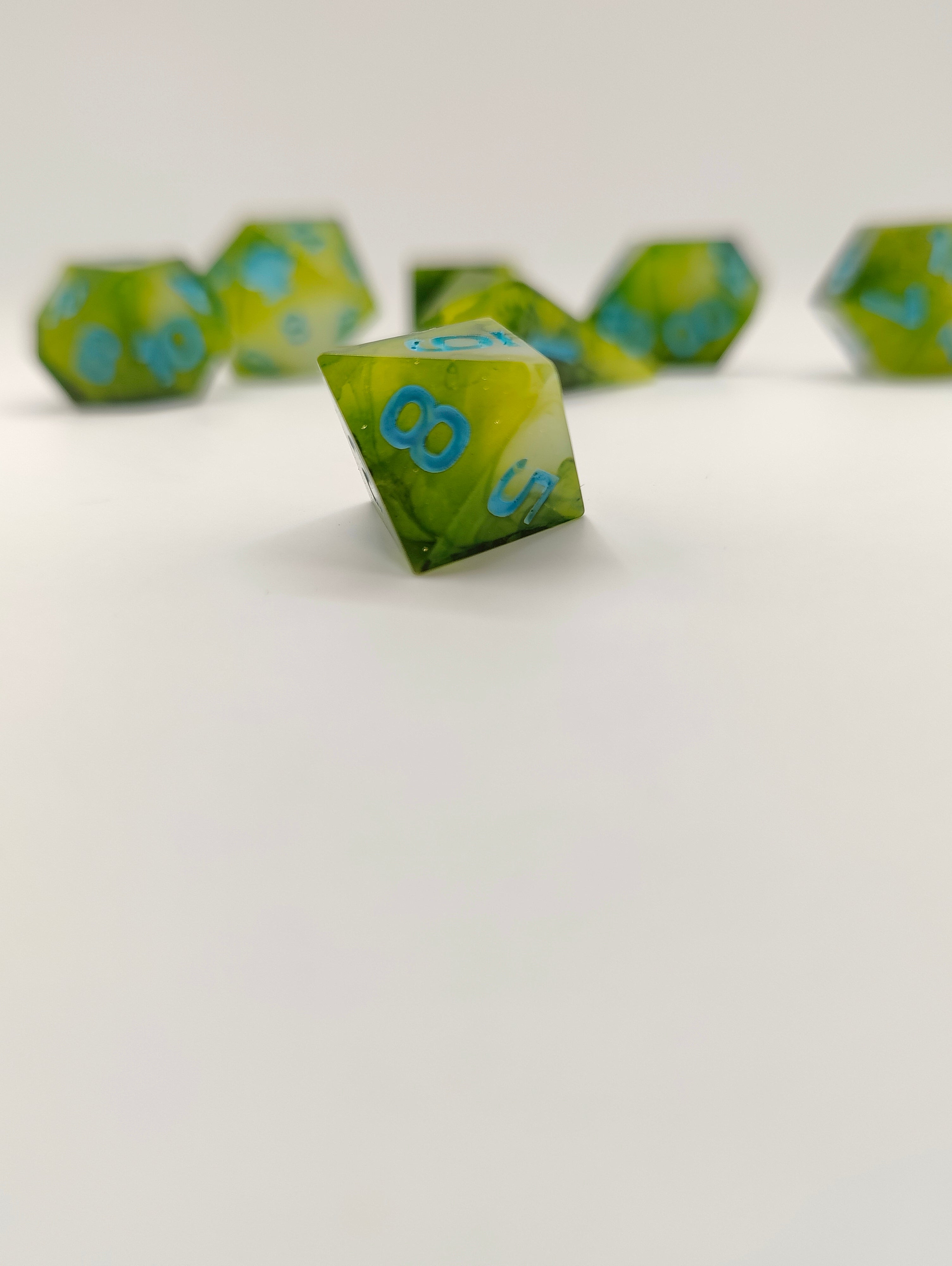 Mini dice set: Sprig of Spring