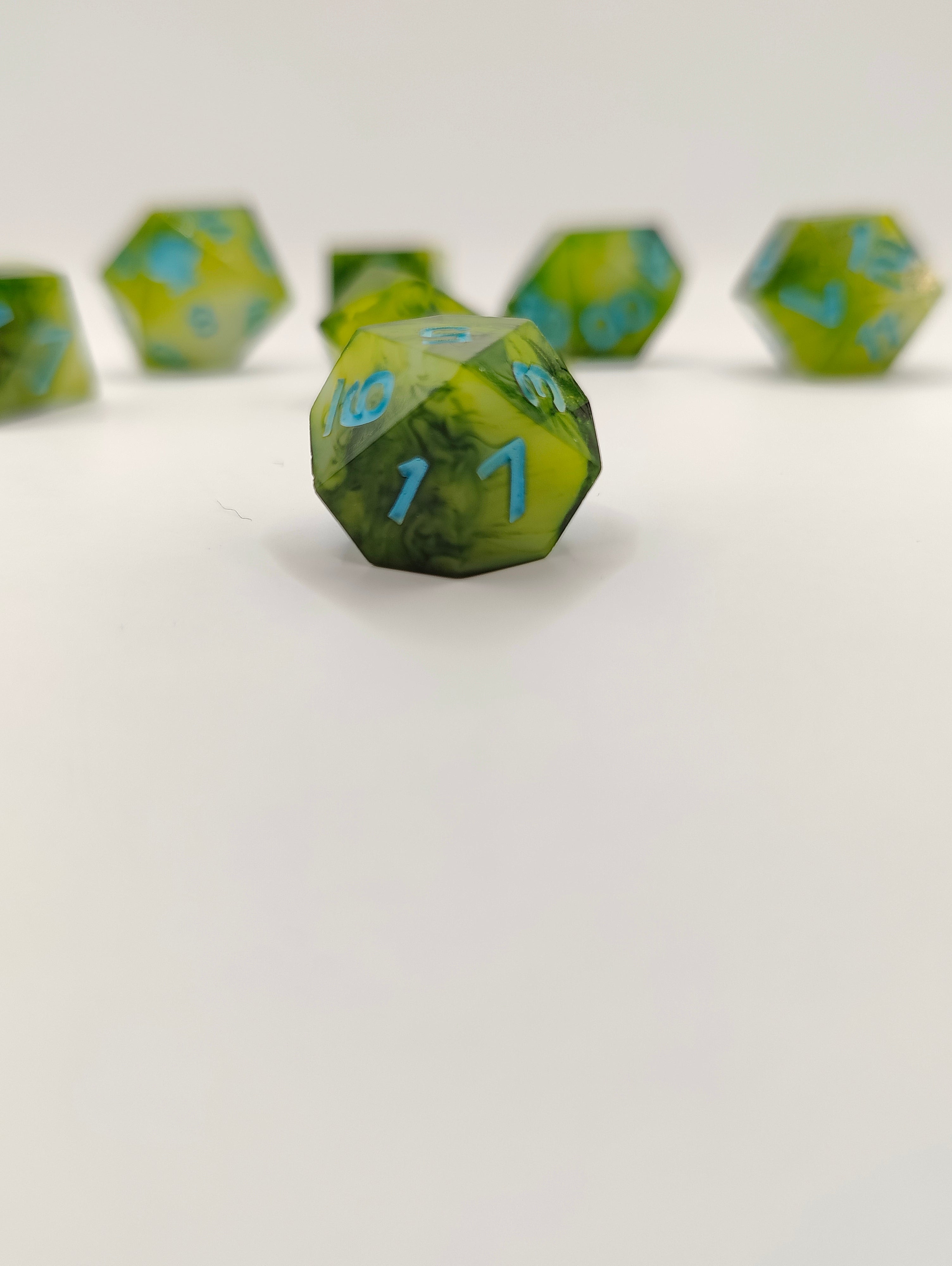 Mini dice set: Sprig of Spring