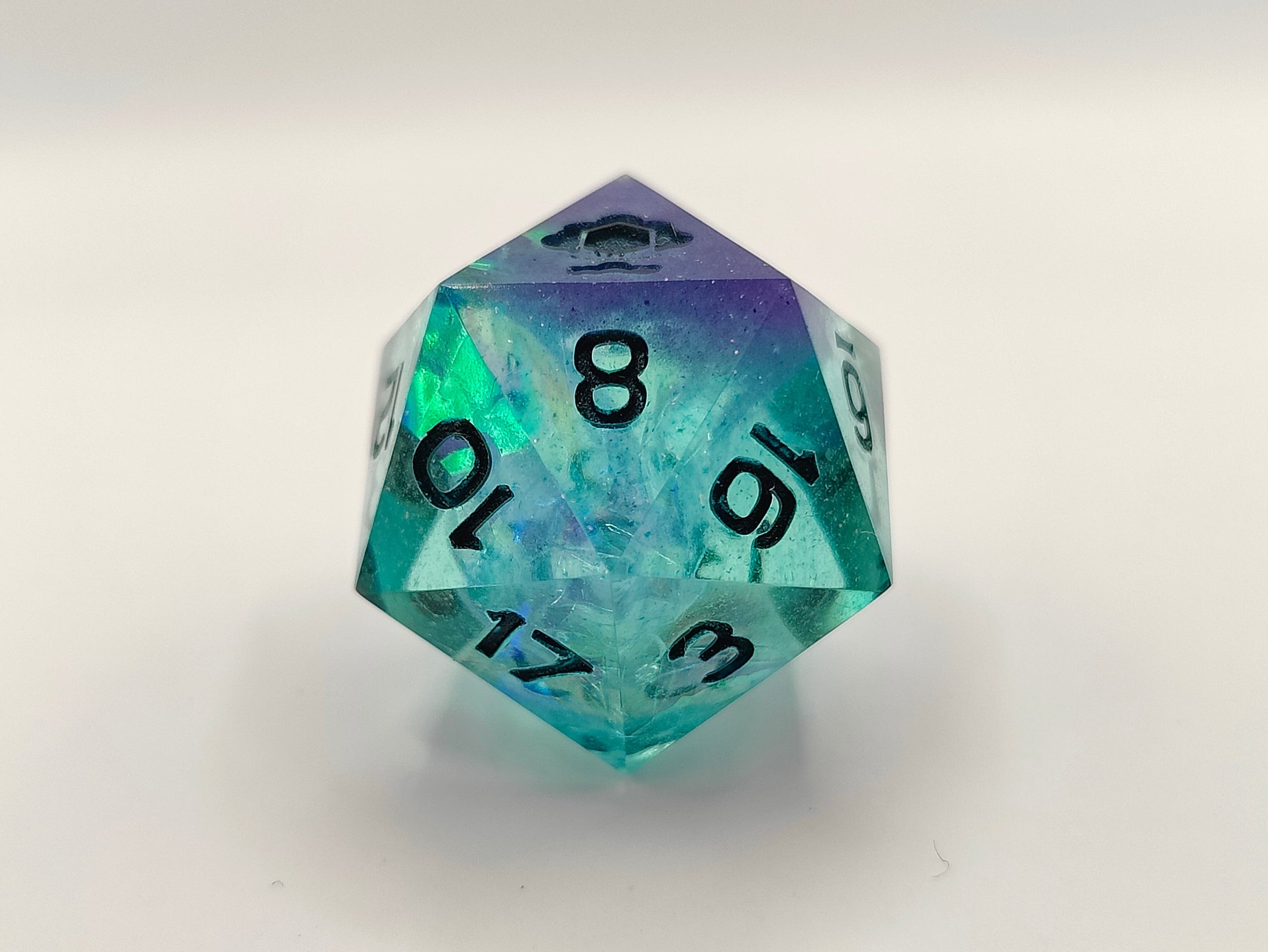 Handmade single D20: Fractured realities