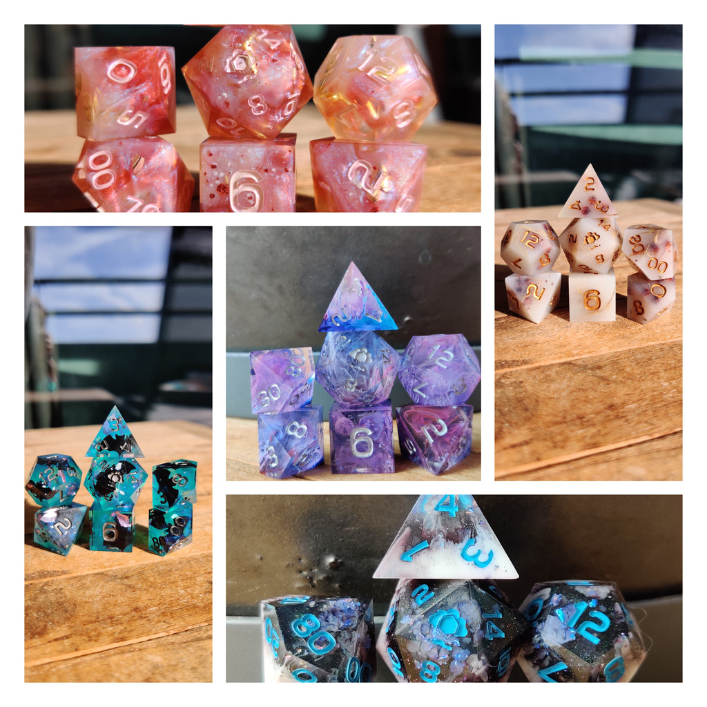 Handmade 7 piece Commission dice set!
